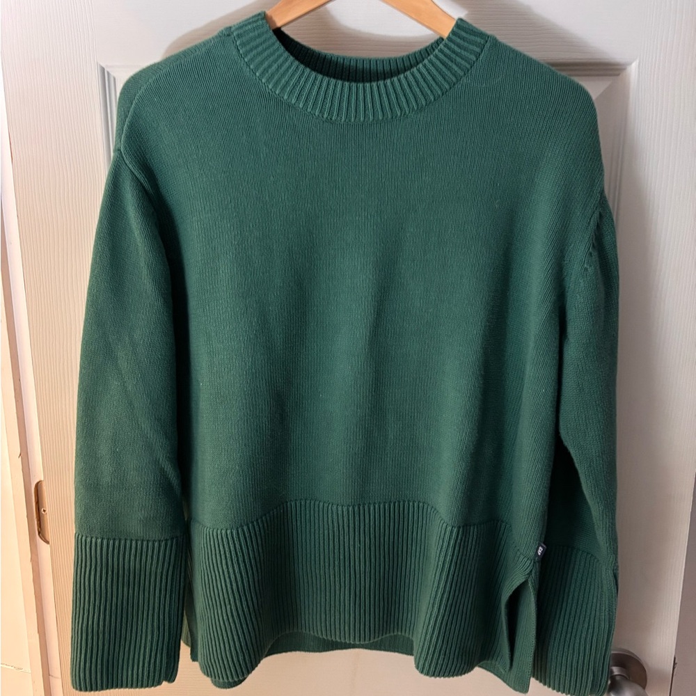 GAP Green Knit Sweater sz Medium